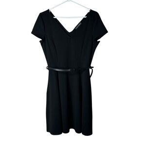 Black V-Neck Belted Short Sleeves Dress Large